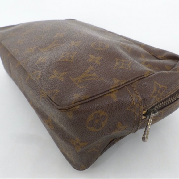Vintage Louis Vuitton Toiletry Toilette 23 - Picture 3 of 6